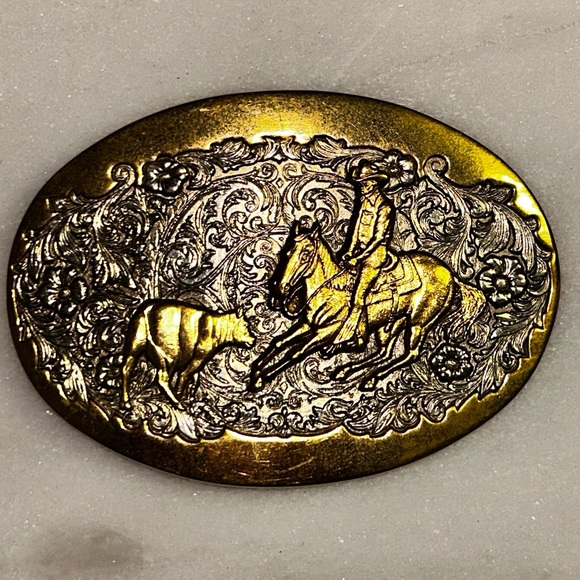 Award Design Accessories - Award Design ~ Western/Cowboy/Bull ~ Gold & Silver Metal Tone ~ 24GP Belt Buckle